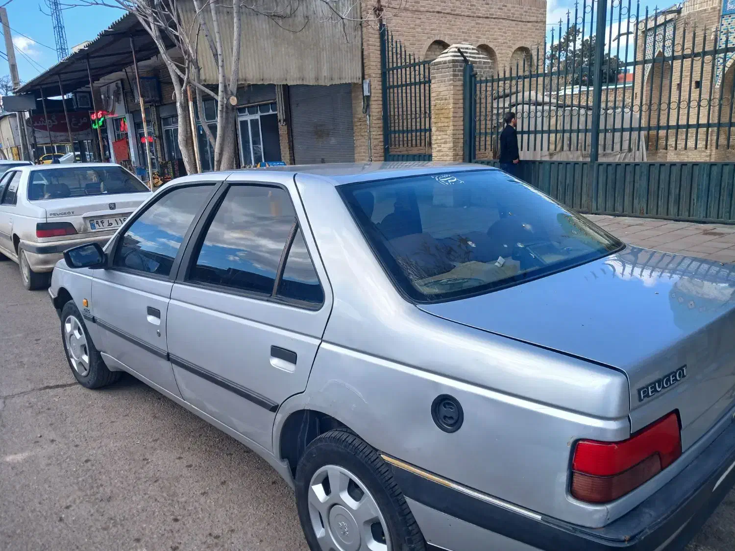 پژو ۴۰۵|خودرو سواری و وانت|کاغذکنان, |دیوار