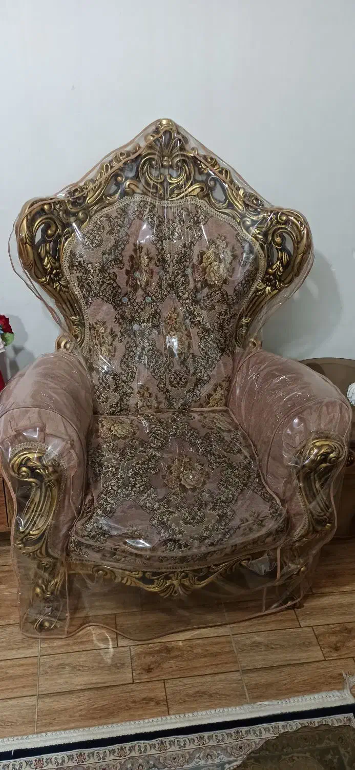 مبل سلطنتی|مبلمان خانگی و میز عسلی|بروجرد, |دیوار