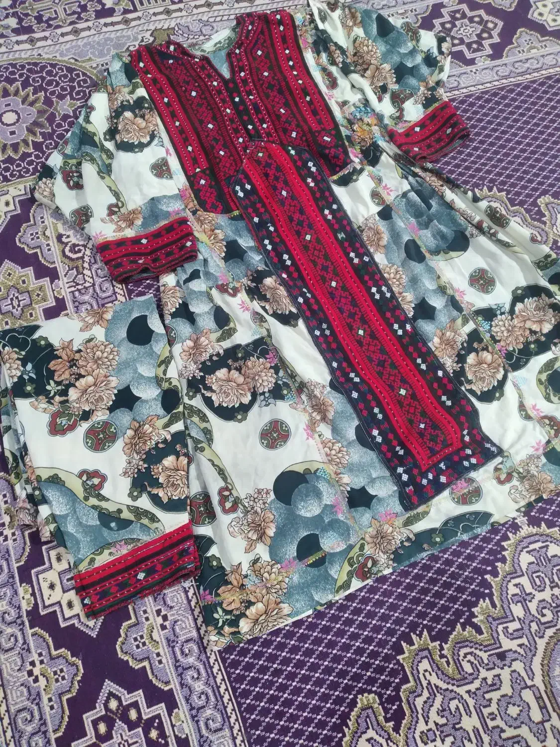 لباس بلوچی دست دوز|لباس|ایرانشهر, |دیوار