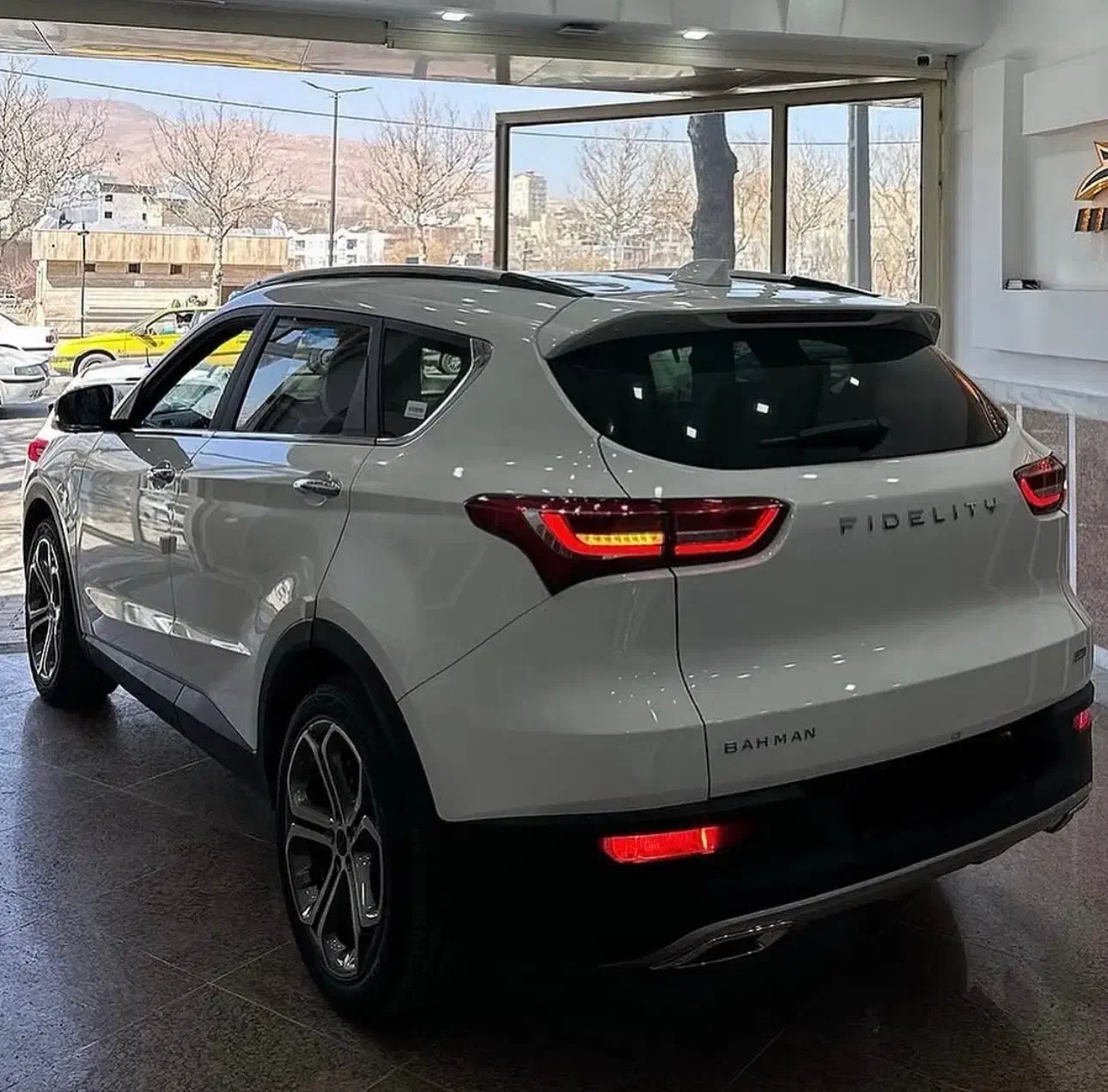 فیدلیتی پرایم 402 بدون نقطه ۱۹ تاکار|خودرو سواری و وانت|لنجان, |دیوار