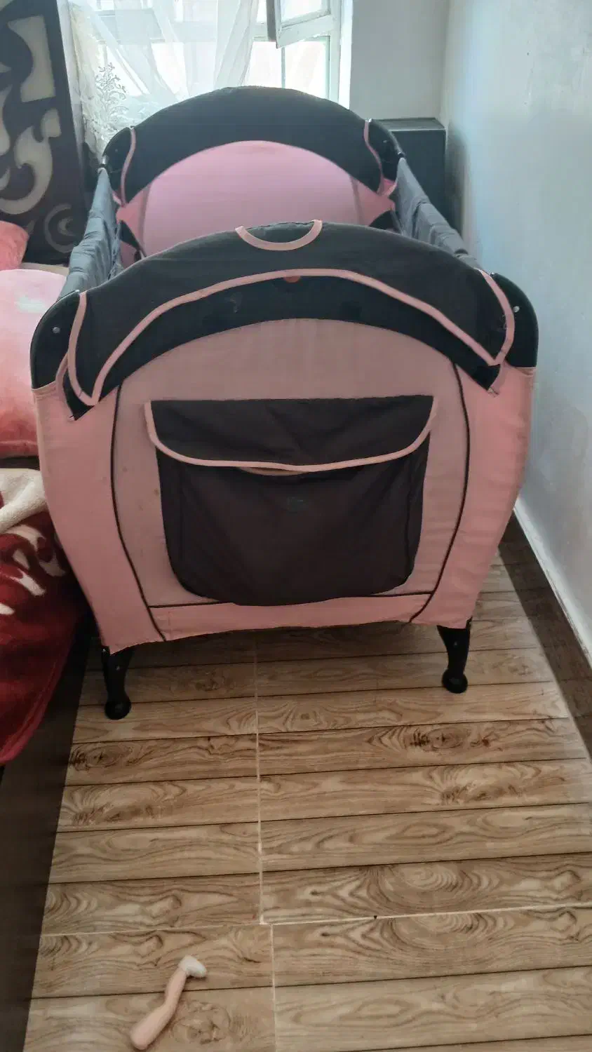 تخت کودک|تخت و صندلی بچه|فیروزه, |دیوار