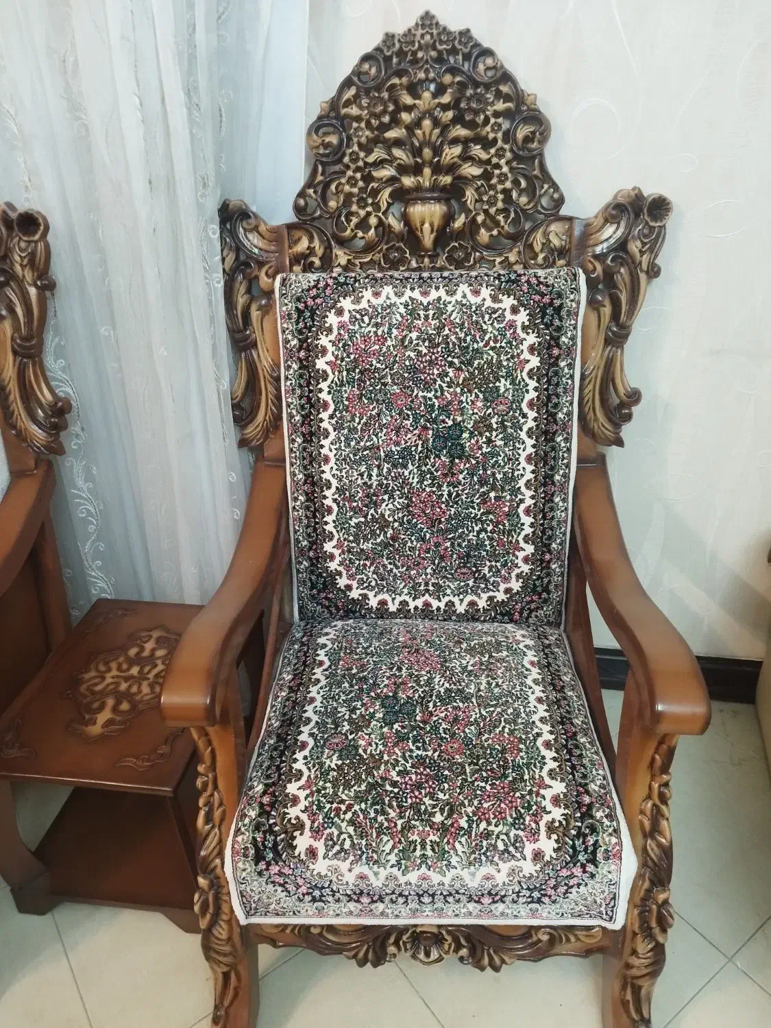 یک دست مبل قالی نو|مبلمان خانگی و میز عسلی|کرمان, |دیوار