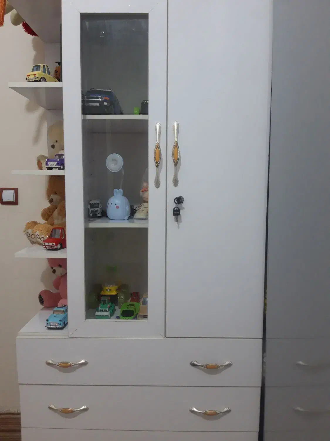 کمد|جاکفشی، کمد، دراور|بندرعباس, |دیوار