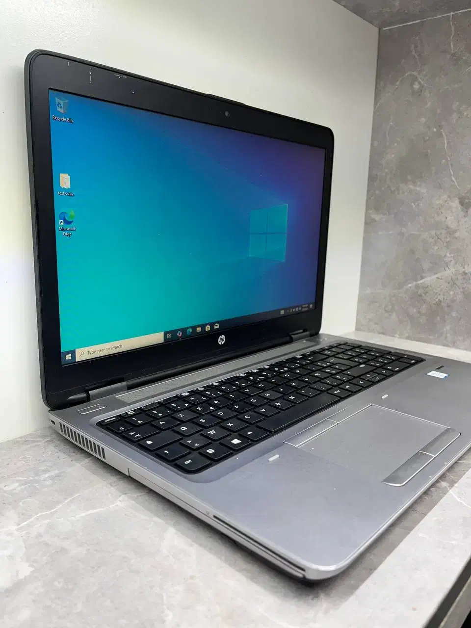 لپ تاپ 2گیگ گرافیک hp با پردازنده i7 کیبورد کامل|رایانه همراه|تهران, میدان ولیعصر|دیوار