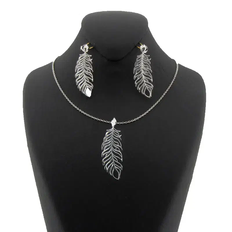 نیم ست نقره زنانه پر اسلیمی قیمت مناسب 170000 توما|جواهرات|رشت, بازار|دیوار