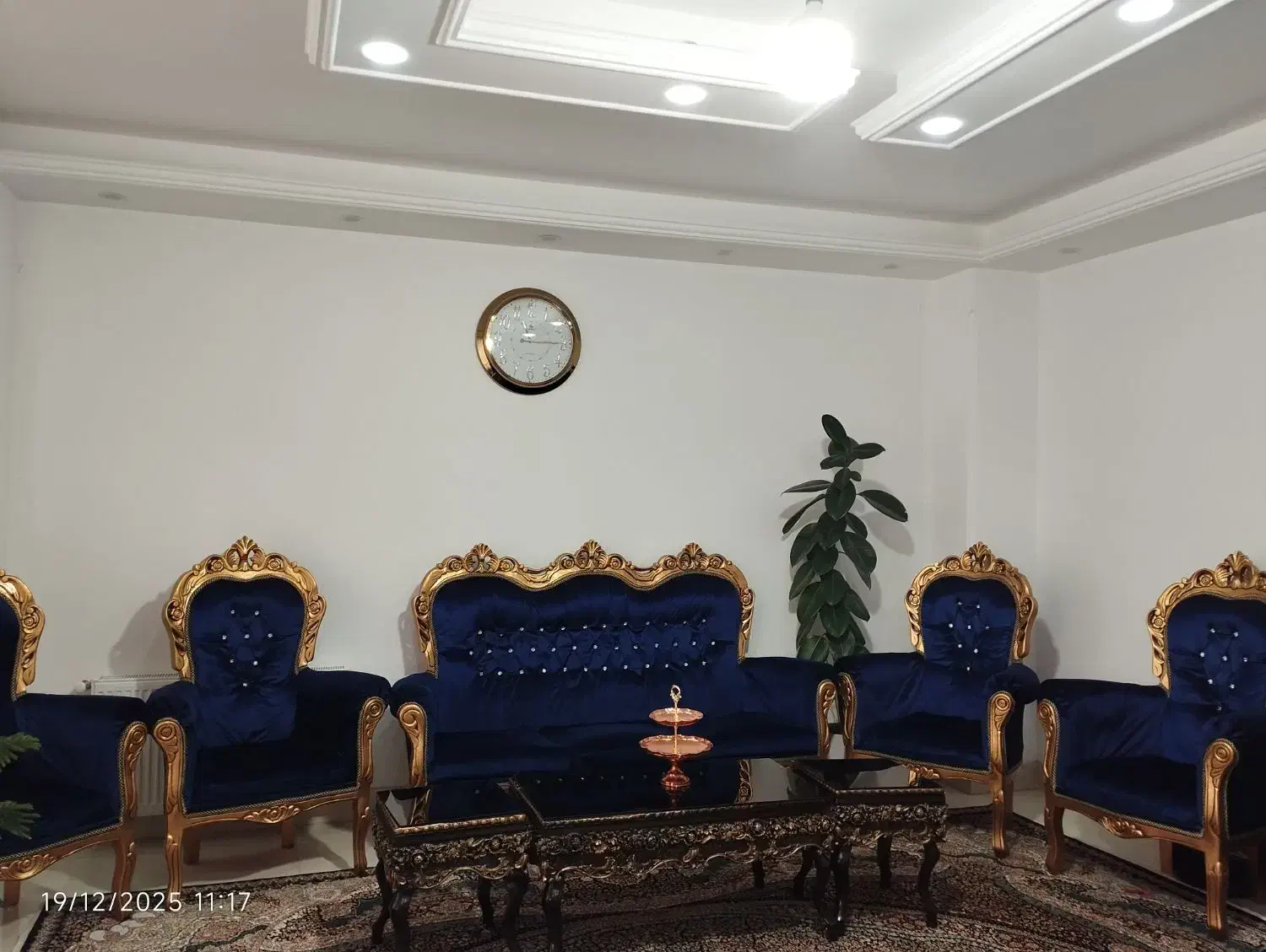 مبل هفت نفره به همراه میزو عسلی|مبلمان خانگی و میز عسلی|ساوه, |دیوار