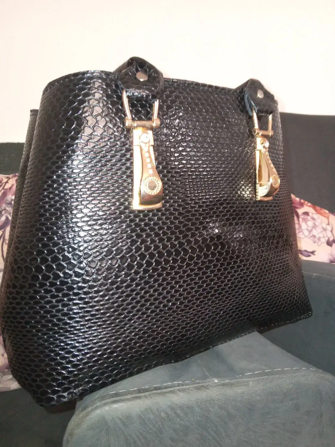 کیف تمام چرم دست دوزوباکیفیت|کیف، کفش، کمربند|گرمسار, |دیوار