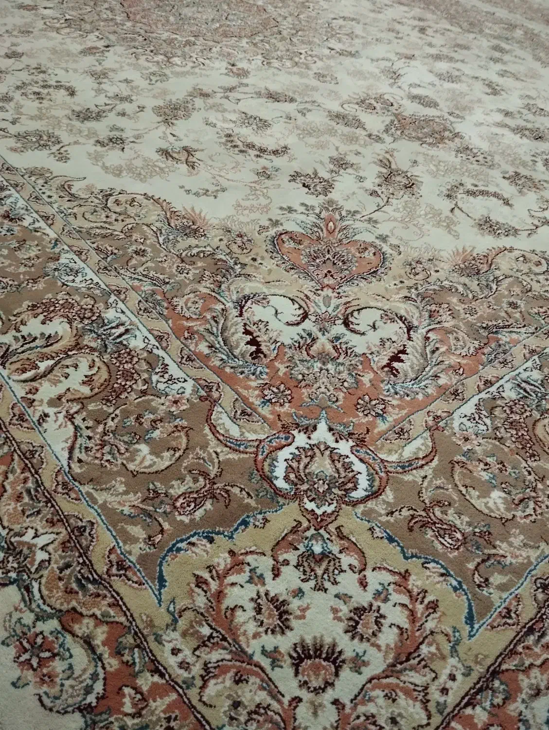 دو عدد فرش ۶متری|فرش|صومعه‌سرا, |دیوار
