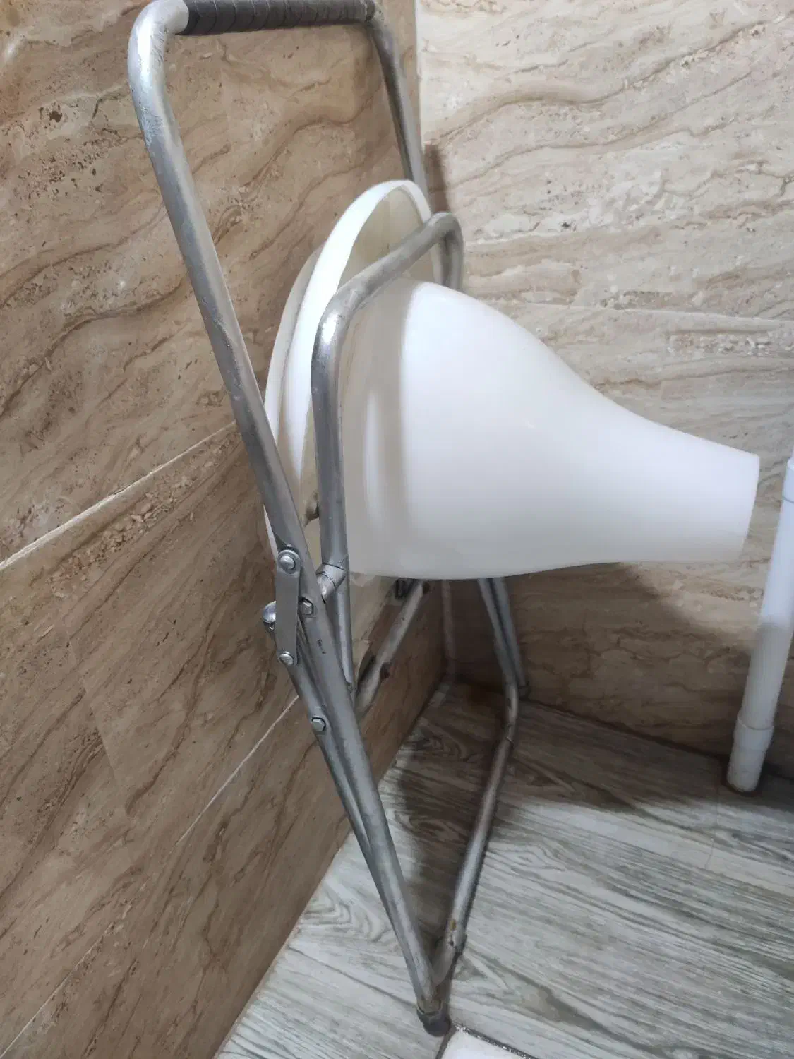 توالت فرنگی دو عدد|لوازم سرویس بهداشتی|تبریز, |دیوار