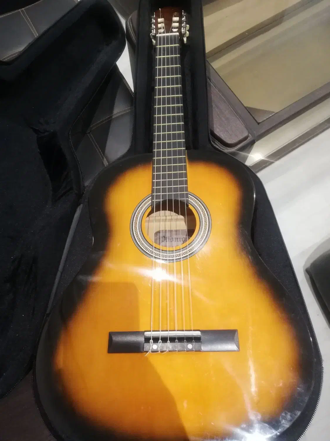 گیتار فانتوم خوش صدا|گیتار، بیس، امپلیفایر|مشهد, جاهد شهر|دیوار