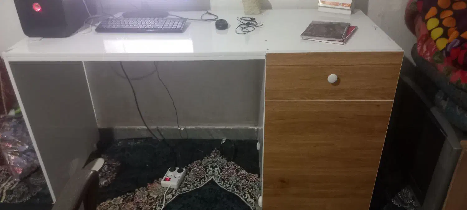 میز کامپوتر و اداری|میز تحریر و کامپیوتر|کرمان, |دیوار