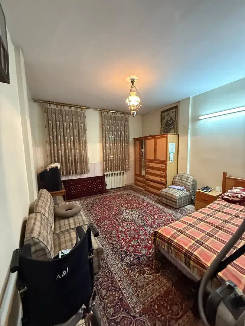 ۱۲۵ متر ، ۳ خواب ، تکواحدی.|فروش آپارتمان|تهران, فاطمی|دیوار