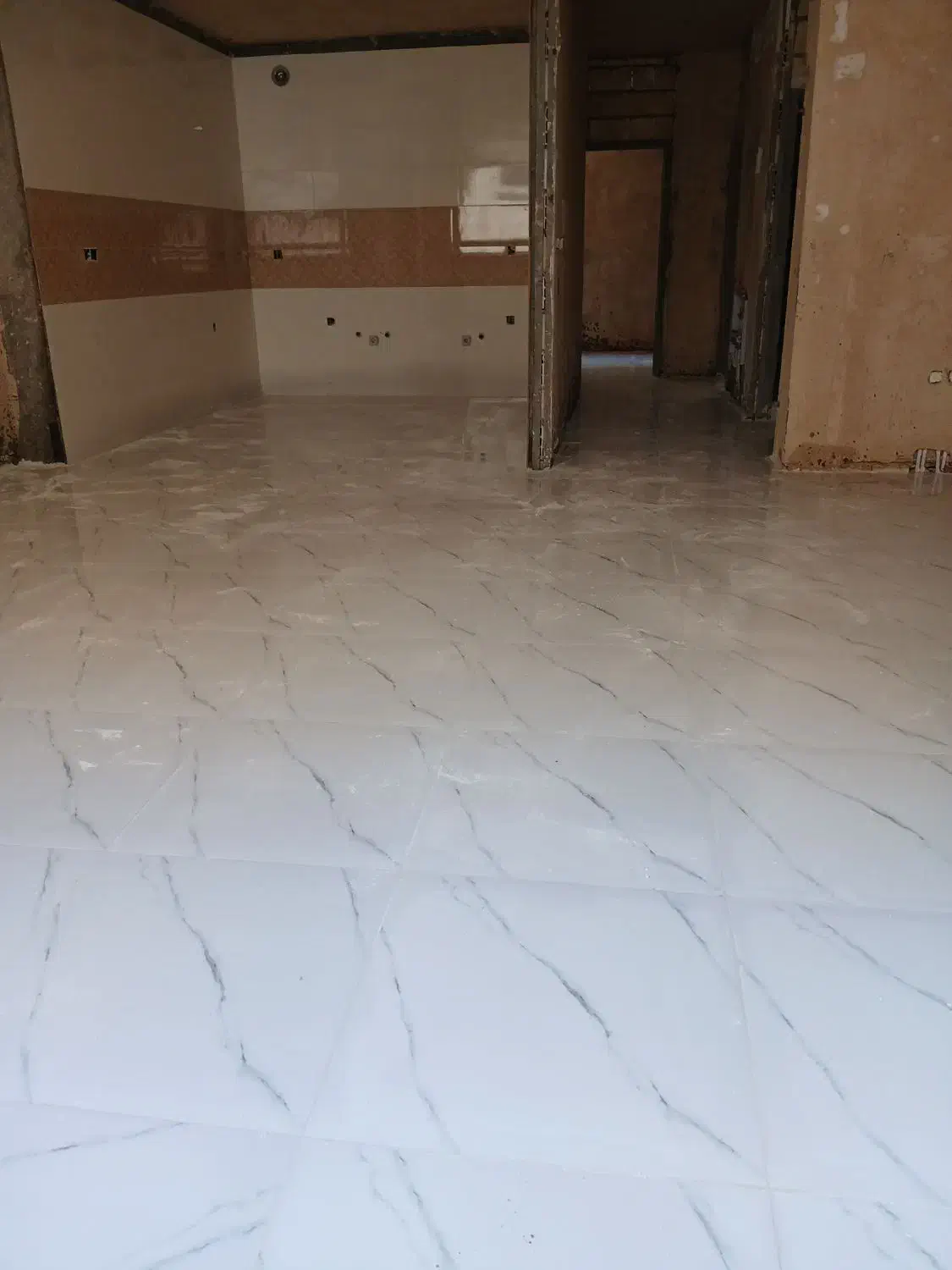 نیازمند شاگرد یا کارگر برای کار بنایی|استخدام معماری، عمران و ساختمانی|فرخشهر, |دیوار