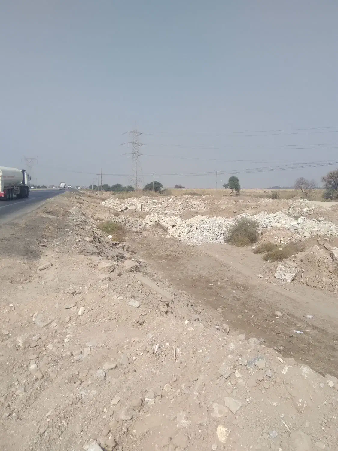 زمین صنعتی، تجاری،رفاهی بر اتوبان|فروش دفتر صنعتی، کشاورزی، تجاری|باوی, |دیوار