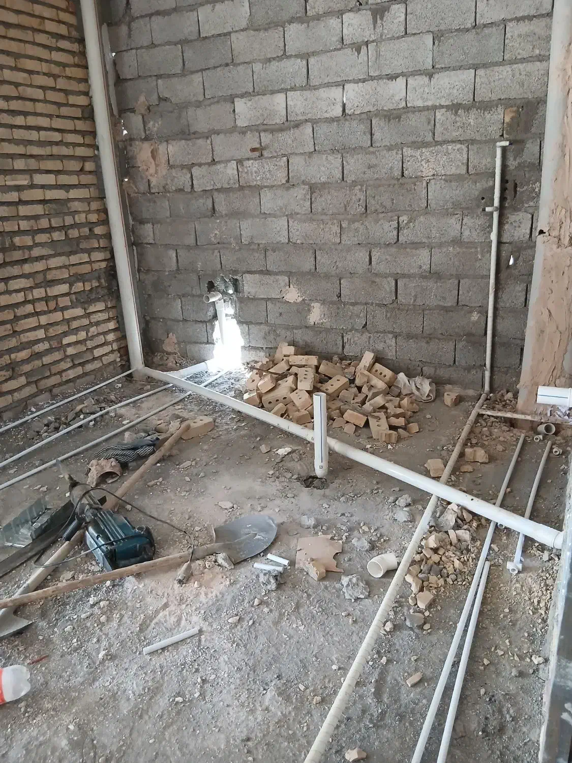 لوله کشی آب و فاضلاب|خدمات پیشه و مهارت|نیشابور, پنجراه|دیوار