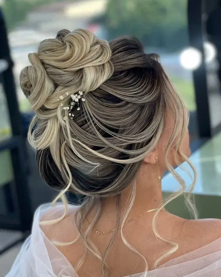 مدل رایگان برای انجام شینیون|خدمات آرایشگری و زیبایی|لاهیجان, امیرشهید|دیوار