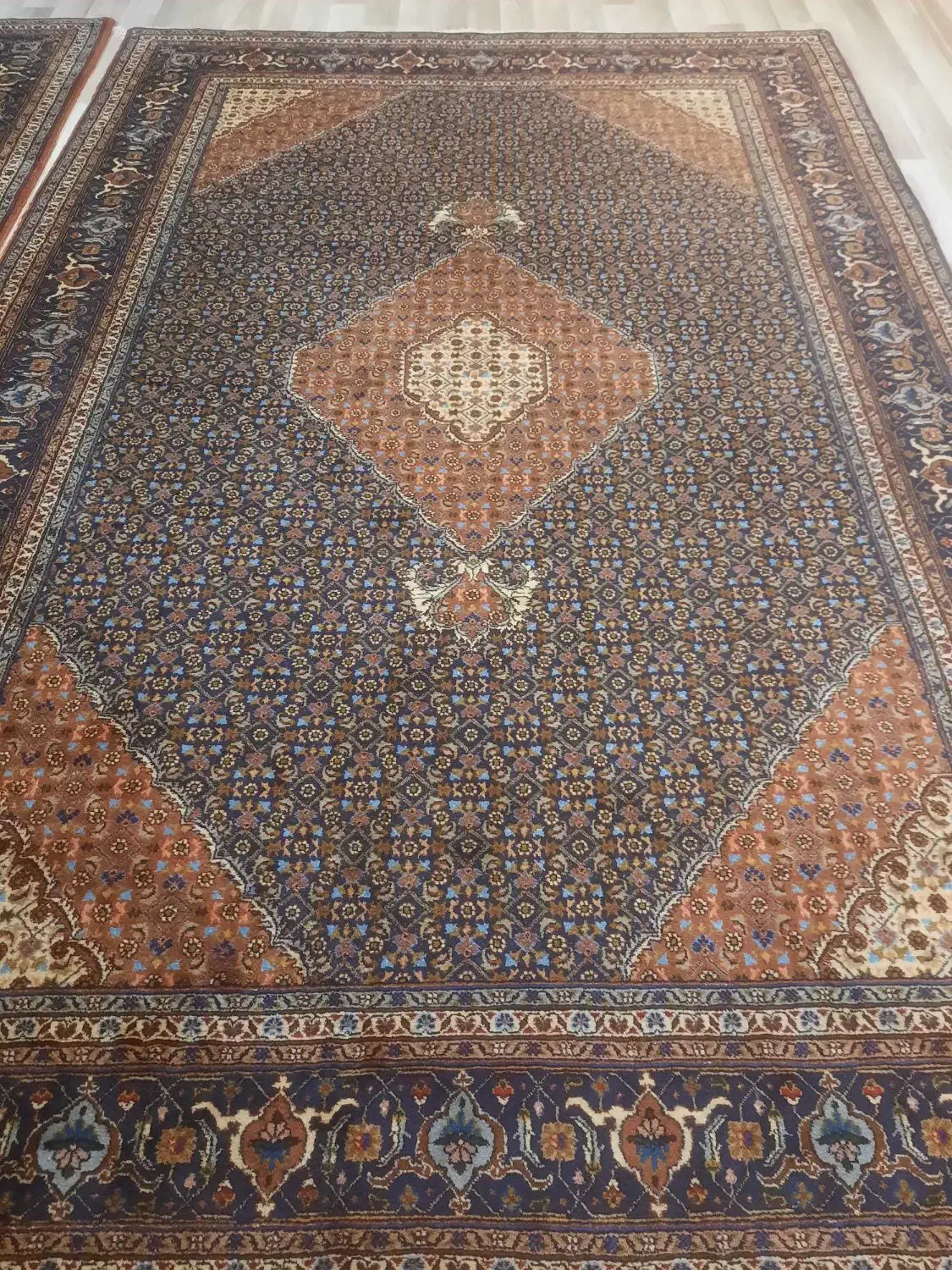 فرش دستباف گل ابریشم|فرش|اردبیل, |دیوار