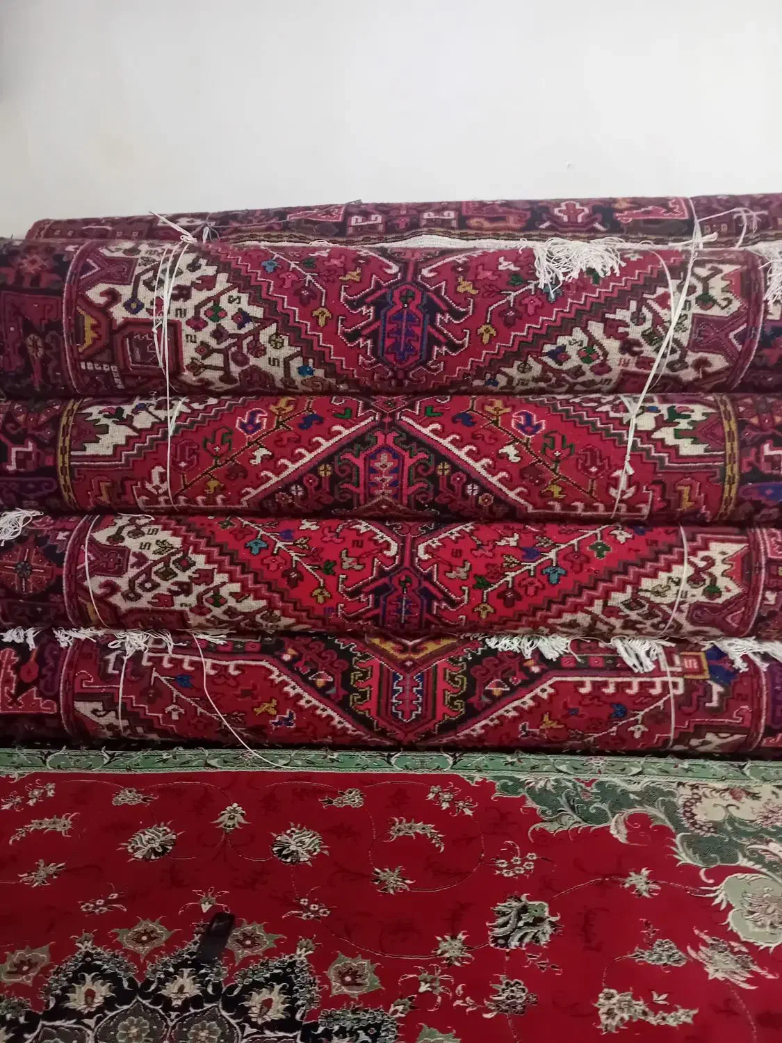 چهار جفت فرش نقشه نمرور فروش میرسد|فرش|هریس, |دیوار