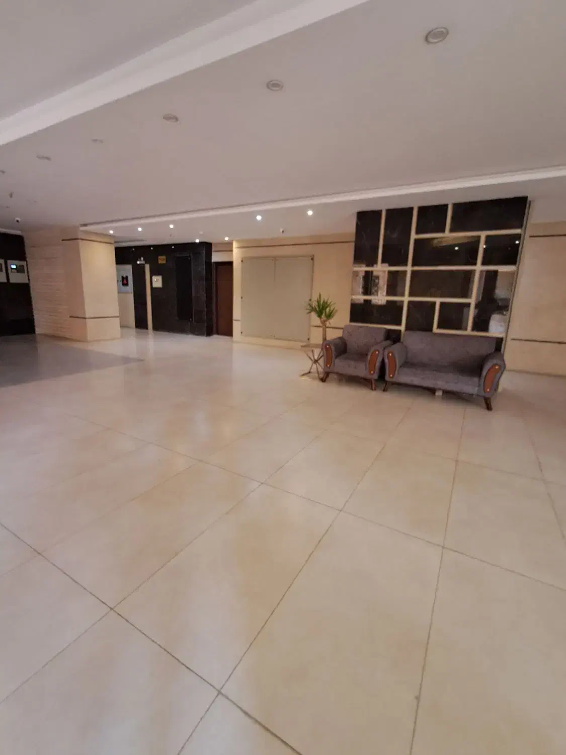 فروش آپارتمان ۸۲متری ۲خواب طبقه پنجم در ابوریحان|فروش آپارتمان|اصفهان, شاه پسند|دیوار