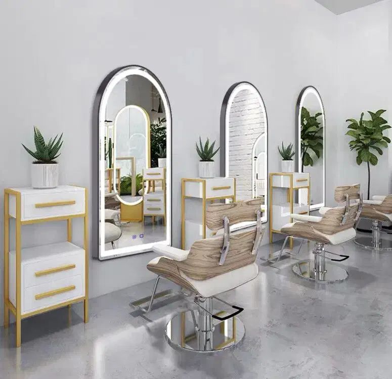 استخدام ناخنکار و...در سالنی شیک محدوده دولت آباد|استخدام درمانی، زیبایی، بهداشتی|کرمانشاه, |دیوار