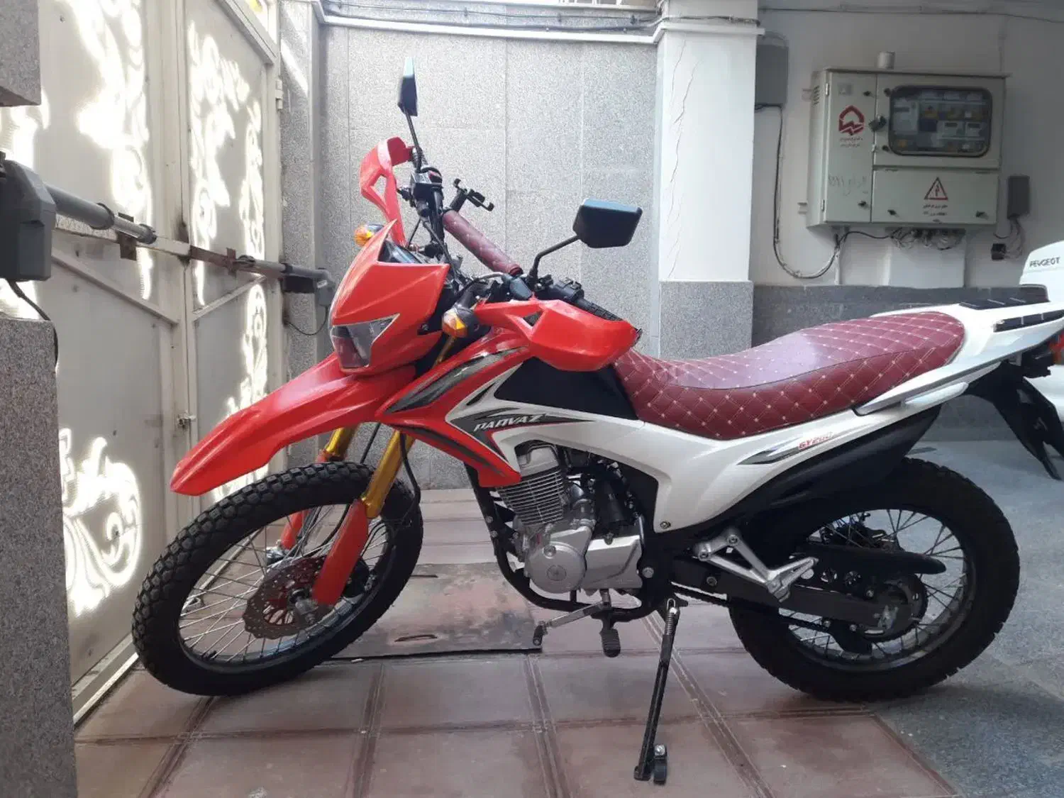 تریل پرواز ۲۰۰|موتورسیکلت|سبزوار, کاشفی شمالی (دادگستری)|دیوار