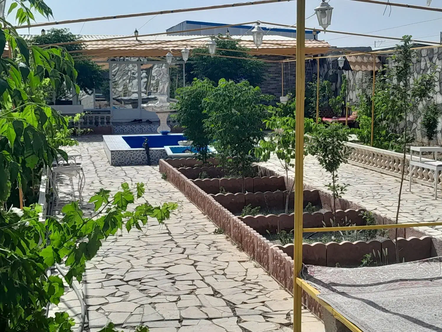 باغ ویلا اجاره شبی ۲۵۰۰۰۰۰|اجارهٔ کوتاهمدت ویلا و باغ|نجفآباد, جلال آباد|دیوار