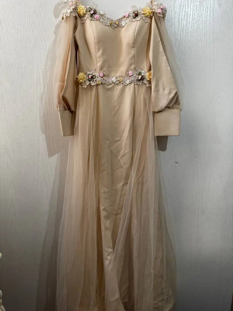 تعدادی پیراهن مجلسی|لباس|ری, صالح‌آباد شرقی|دیوار