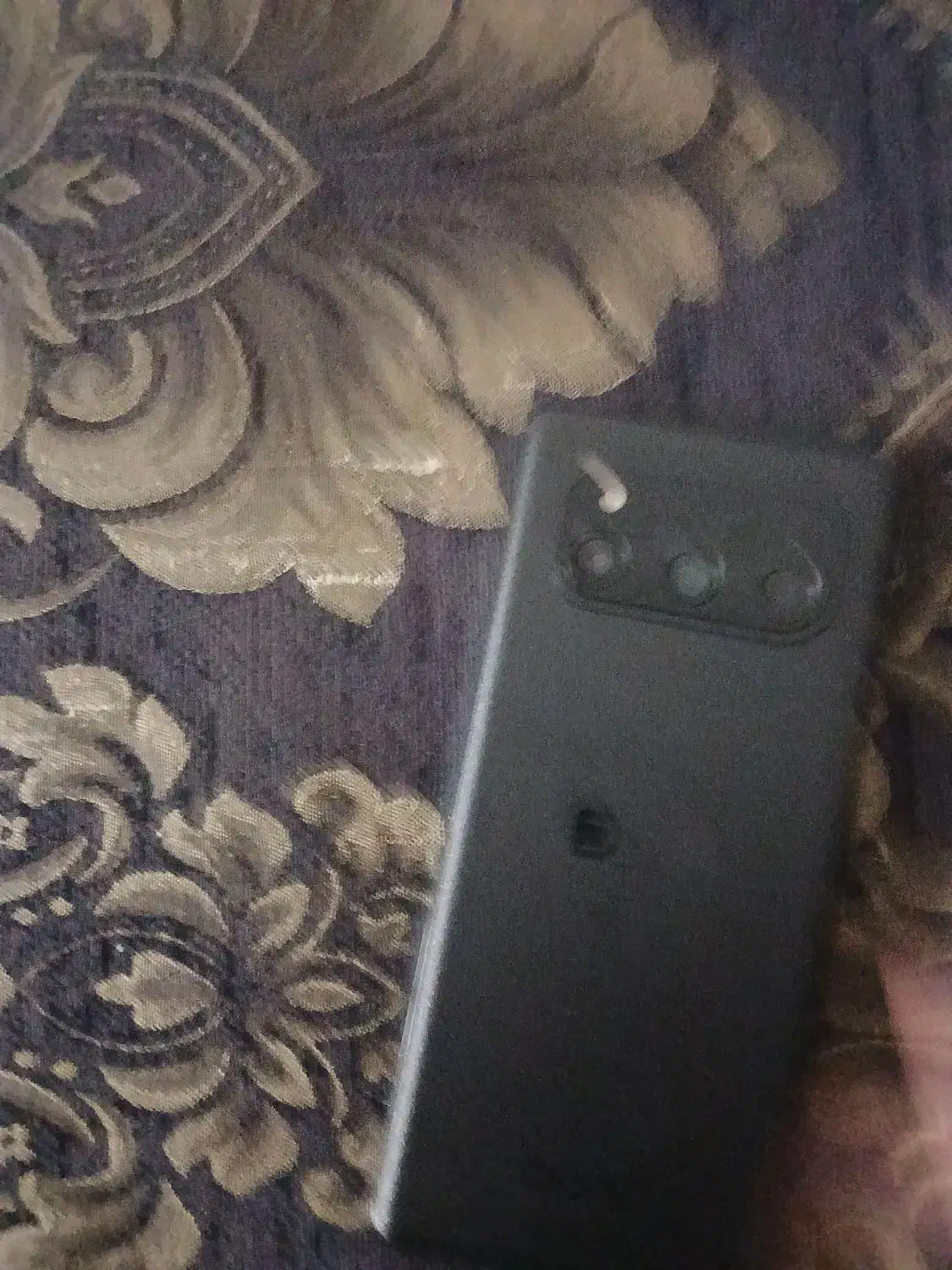 داریا باند 1|موبایل|قم, چهل درخت‎|دیوار