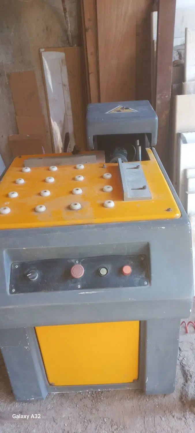 کرنر زن پی وی سی|ماشین‌آلات صنعتی|محمدشهر, زیبادشت|دیوار