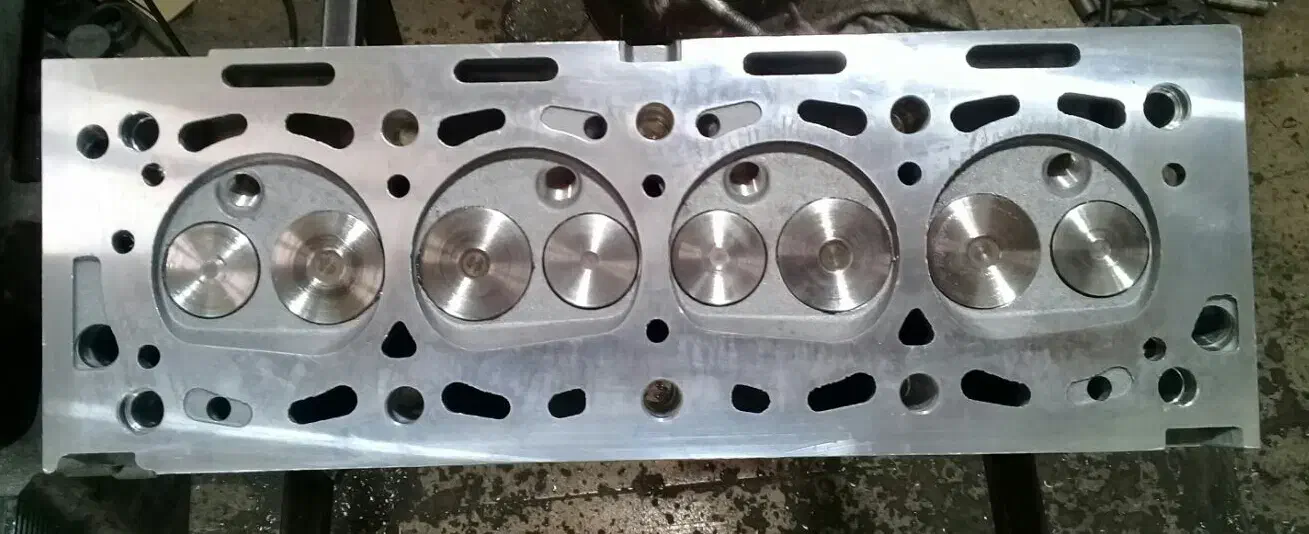 تعویض سرسیلندرپژو نو با کهنه وخراب|قطعات یدکی و لوازم جانبی|اصفهان, مصلی|دیوار