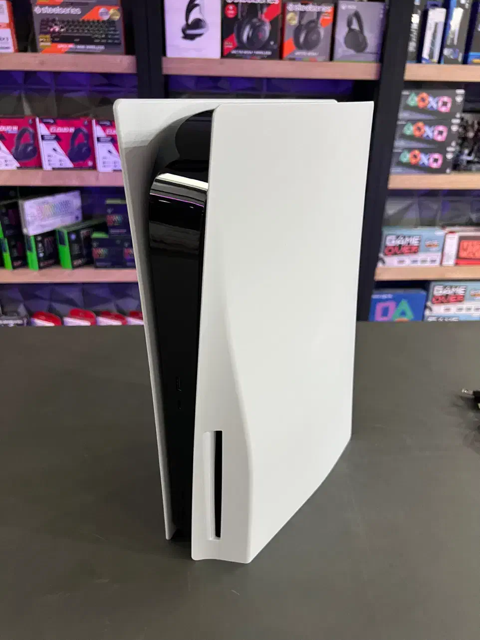 PS5 دو دسته دیسک خور|کنسول، بازی ویدئویی و آنلاین|شیراز, ستارخان|دیوار