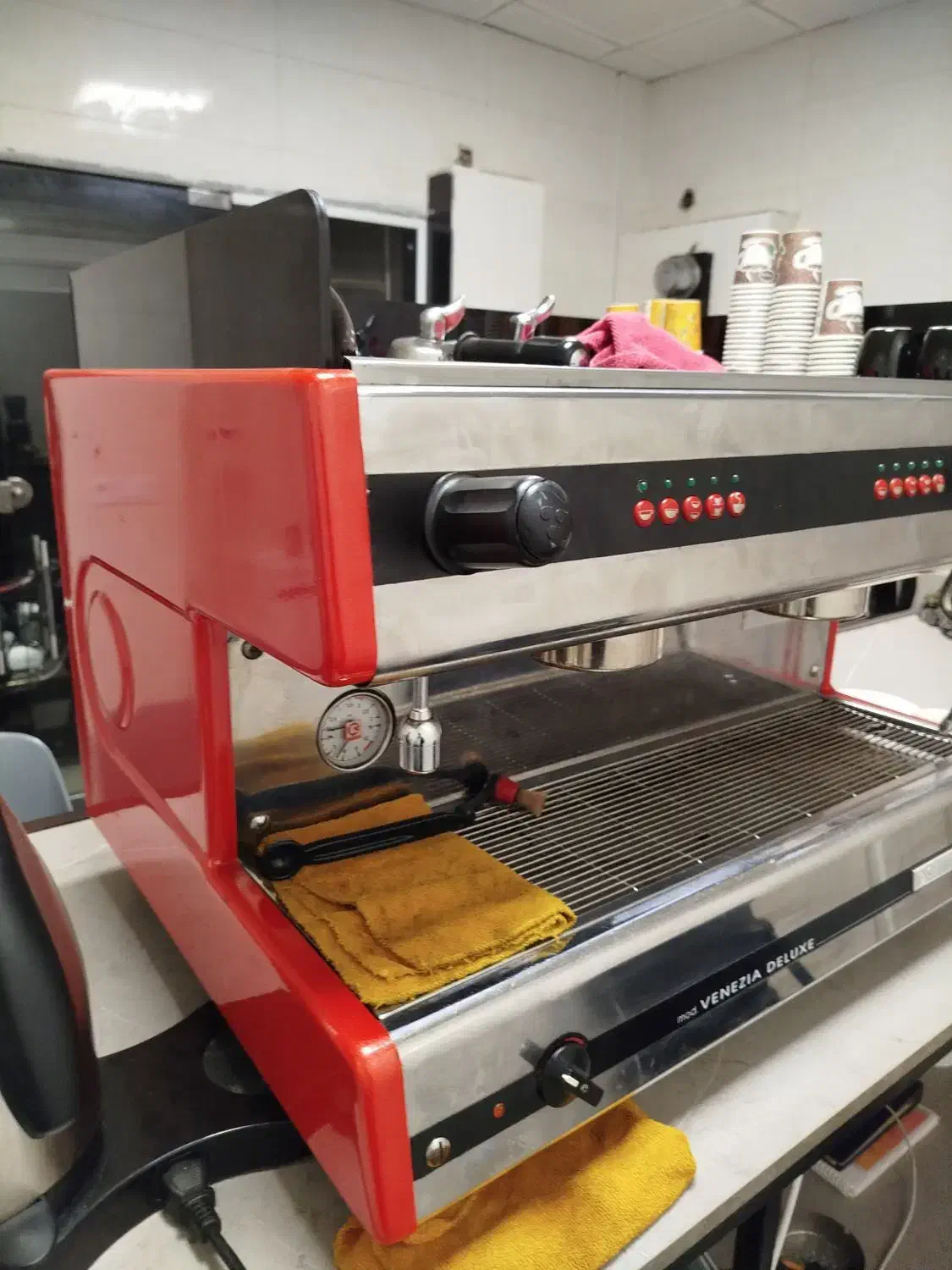 واگذاری لوازم کافه|کافیشاپ و رستوران|تنکابن, |دیوار