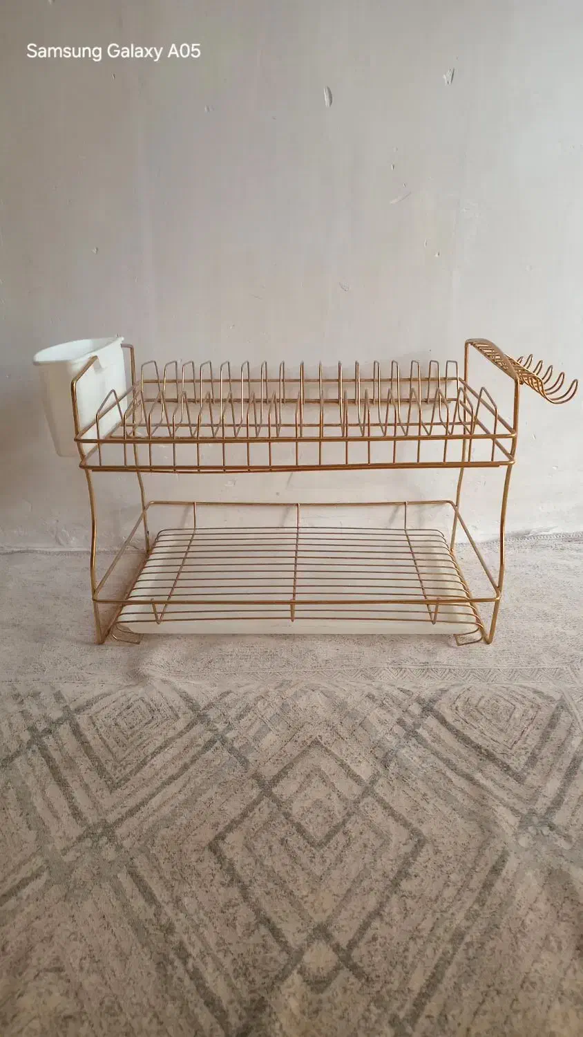 درحد نو|آبچکان و نظمدهنده ظروف|شهریار, فرارت|دیوار