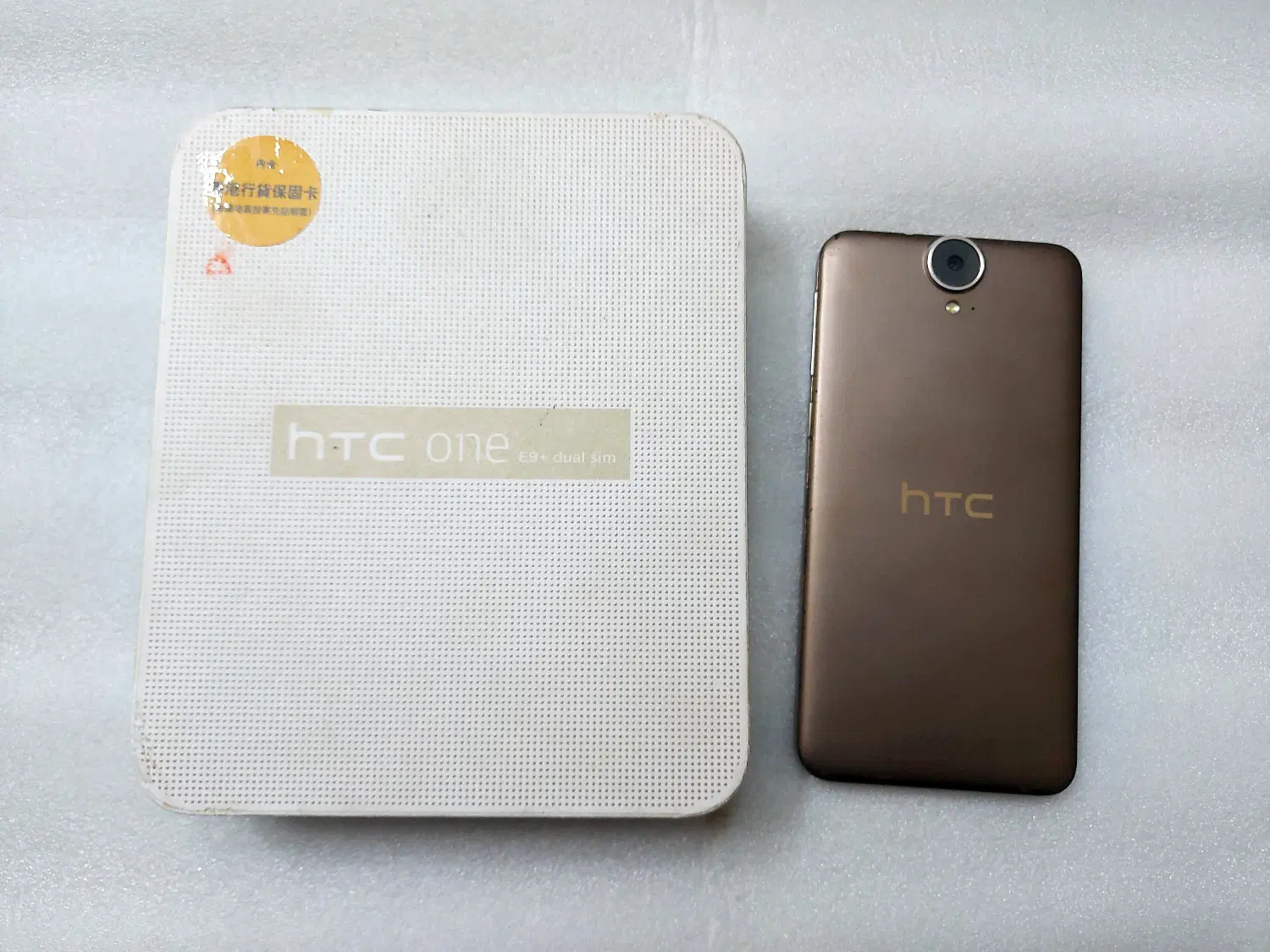 گوشی HTC One E9 Plus|موبایل|اصفهان, باغ زیار|دیوار
