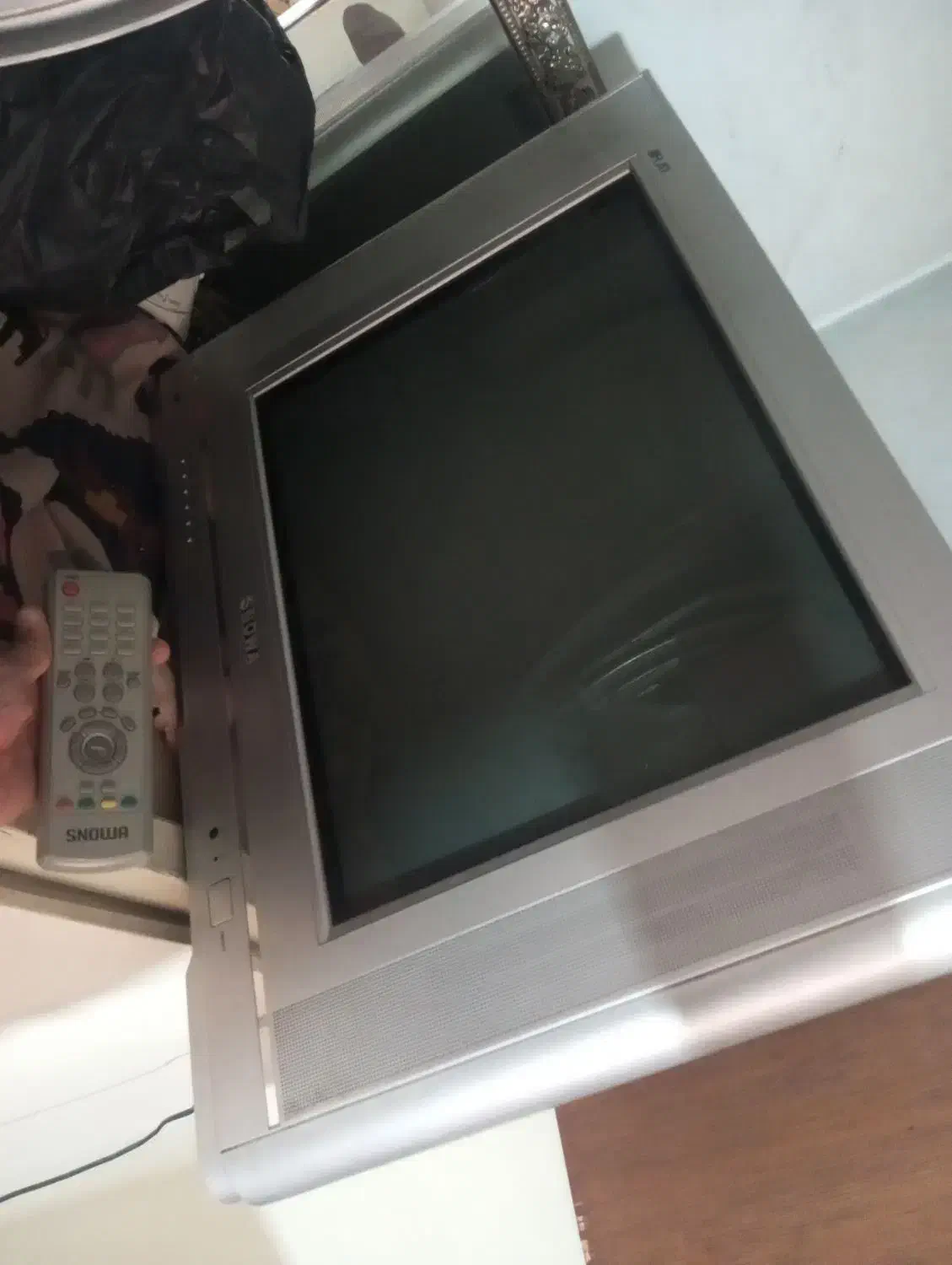 تلویزیون 21 اصل اسنوا|تلویزیون و پروژکتور|کرج, کوی مدرس|دیوار