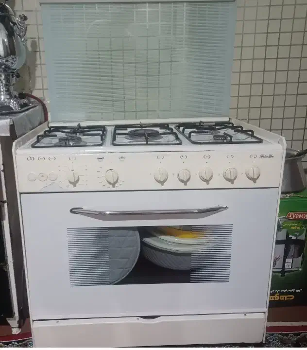 گاز فر سالم شعله ها مرتب تمیز بدون کوچیک ترین چربی|اجاق گاز و لوازم برقی پخت‌وپز|گرگان, |دیوار