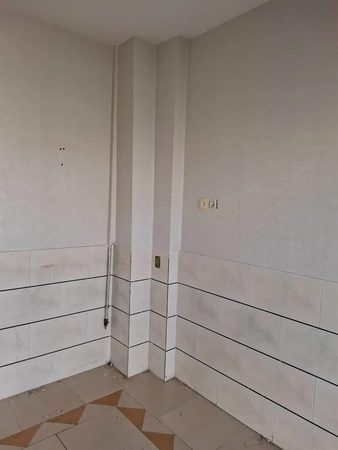 اجاره مغازه|اجارهٔ مغازه و غرفه|بسطام, |دیوار