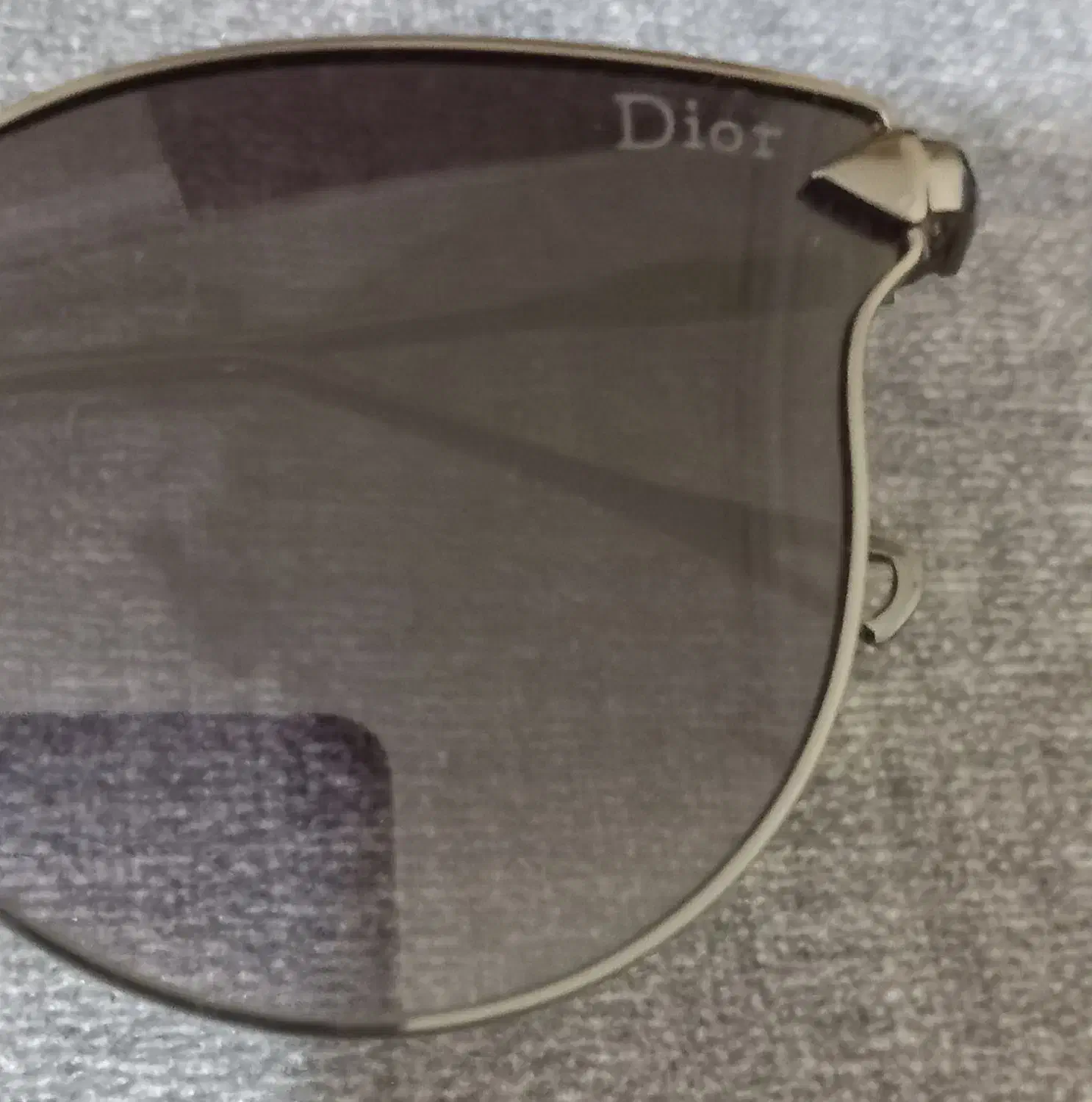 عینک دودی مارک Dior اصل|زیورآلات و اکسسوری|نسیم‌شهر, |دیوار