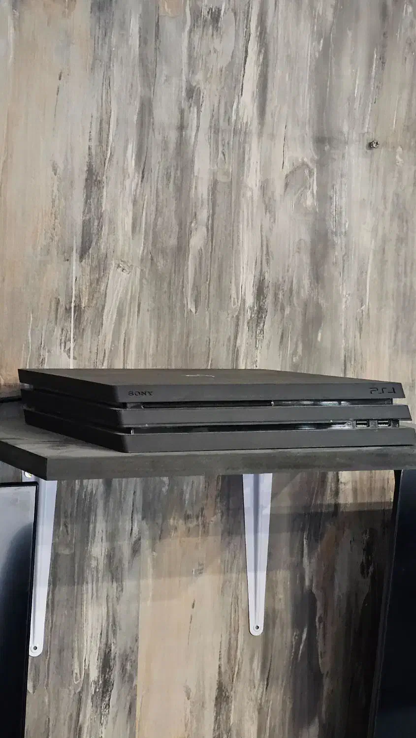 پلی ۴ پرو  ps4 pro|کنسول، بازی ویدئویی و آنلاین|اصفهان, ملک‌شهر|دیوار