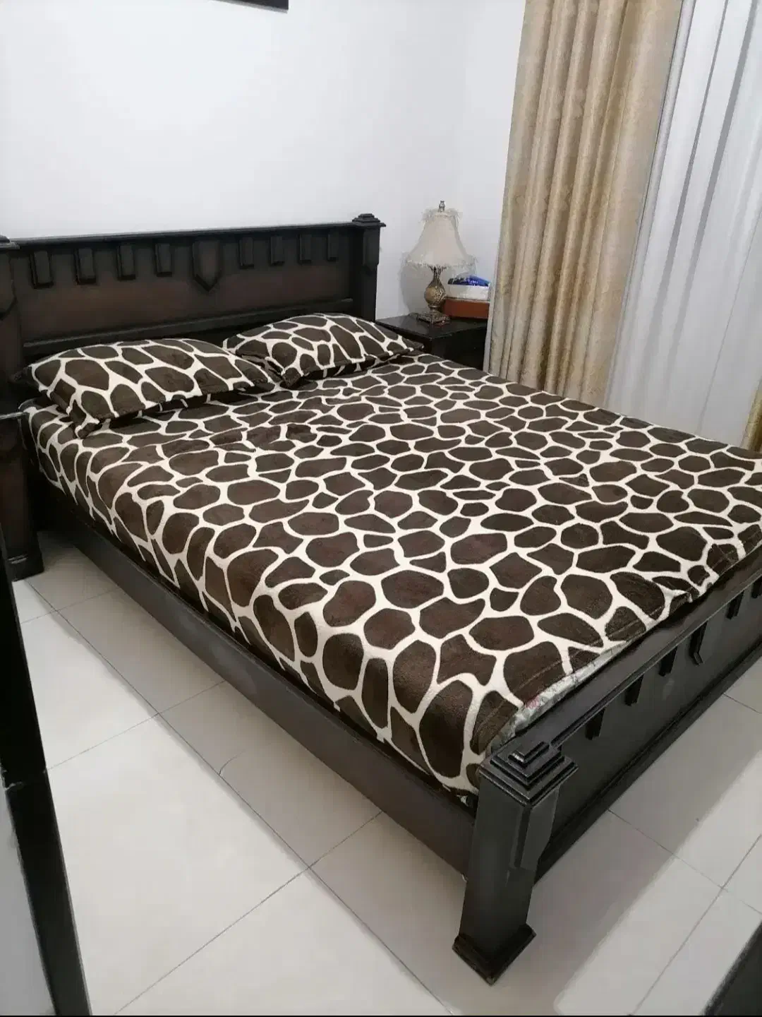 سوییت منزل اجاره ایی مرکز شهر ارتش .وحید .کشاوورزی|اجارهٔ کوتاه‌مدت آپارتمان و سوئیت|اصفهان, باغ دریاچه|دیوار