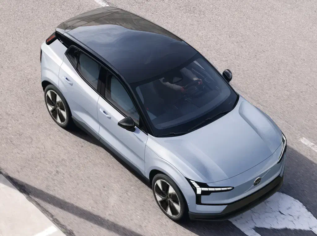 حواله VOLVO EX30|خودرو سواری و وانت|شیراز, شهرک بزین|دیوار
