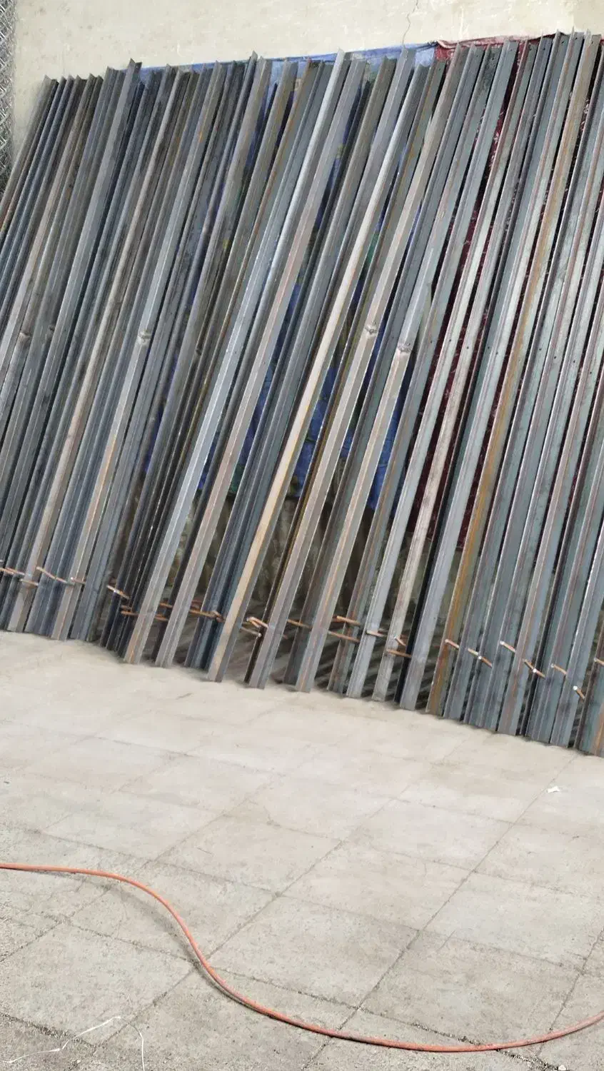 تولیدی و نصب فنس وپایه فنس|عمدهفروشی|شاهدشهر, |دیوار