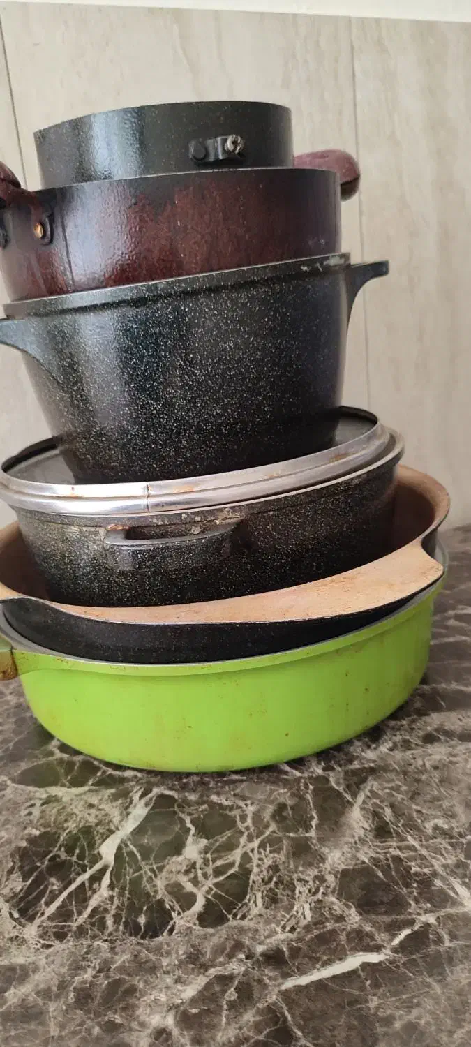 قابلمه چدن|ظروف پخت‌وپز|نجف‌آباد, یزدانشهر|دیوار