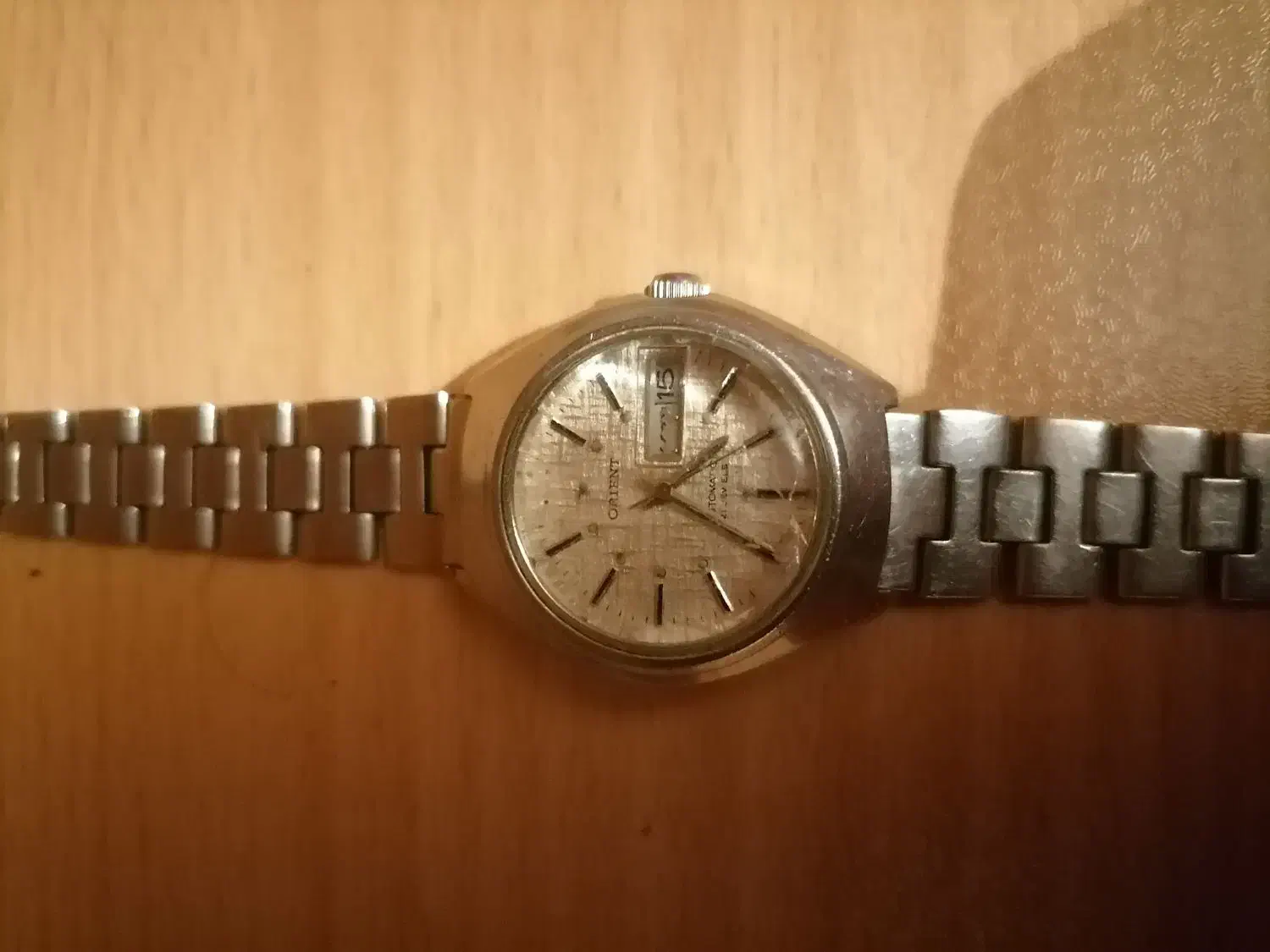 ساعت اورینت|ساعت|شهرکرد, |دیوار