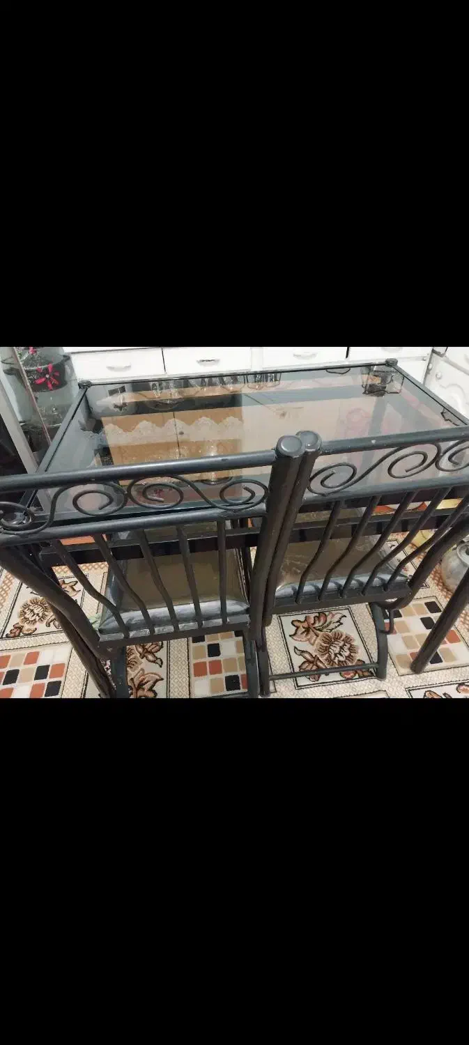 میز نهار خوری با ۴ صندلی|میز و صندلی غذاخوری|زرند, |دیوار