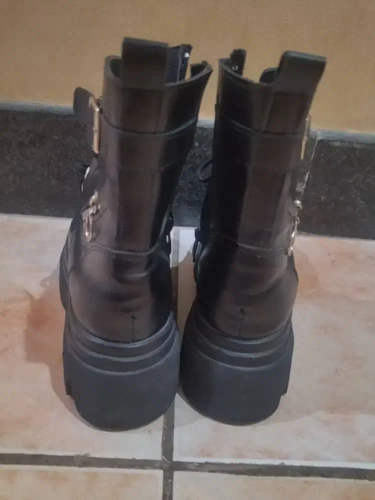 نیم بوت|کیف، کفش، کمربند|شیراز, معالی‌آباد|دیوار