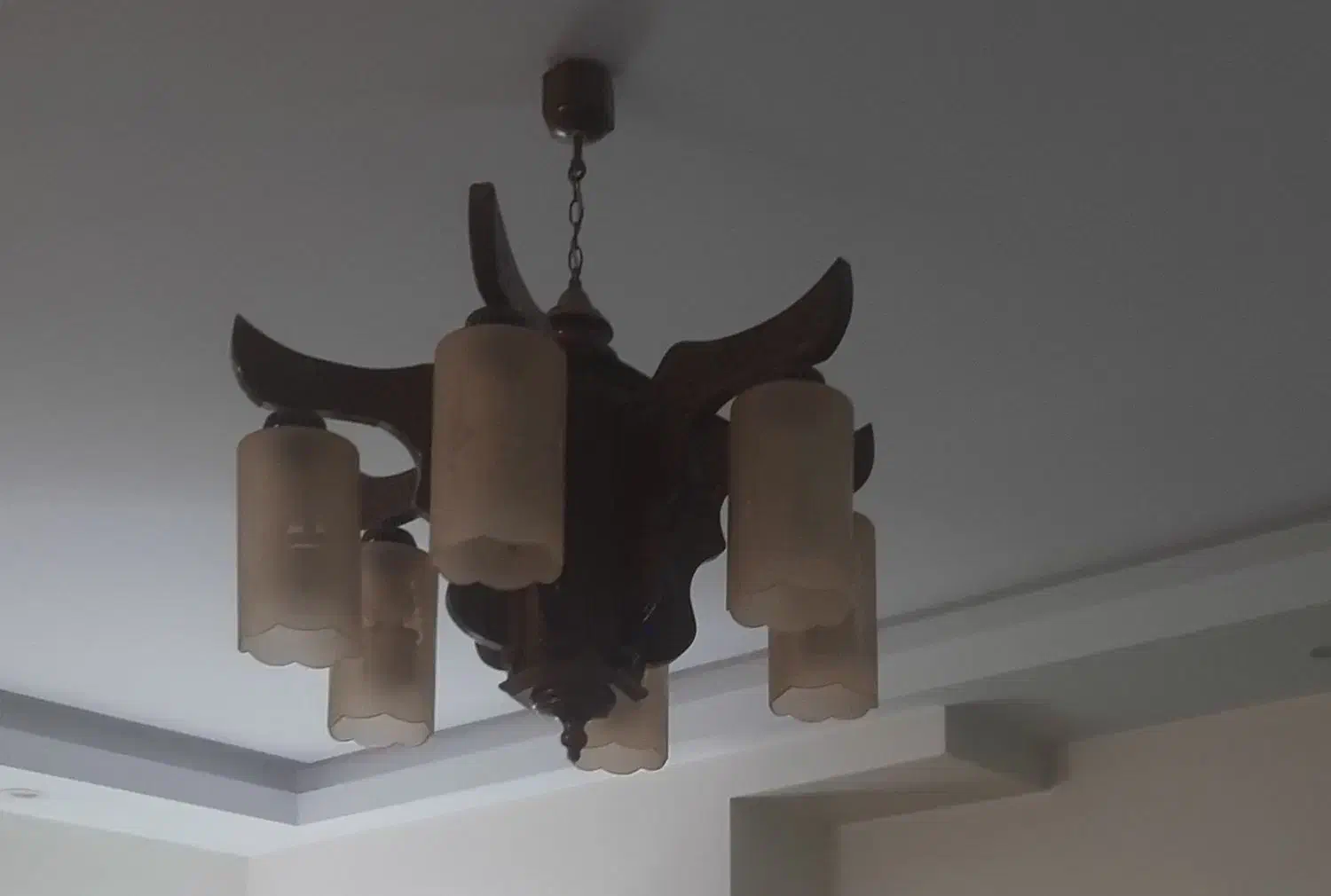 لوستر چوبی ..کاملا سالم و در حد نو|لوستر و چراغ آویز|تهران, حکیمیه|دیوار