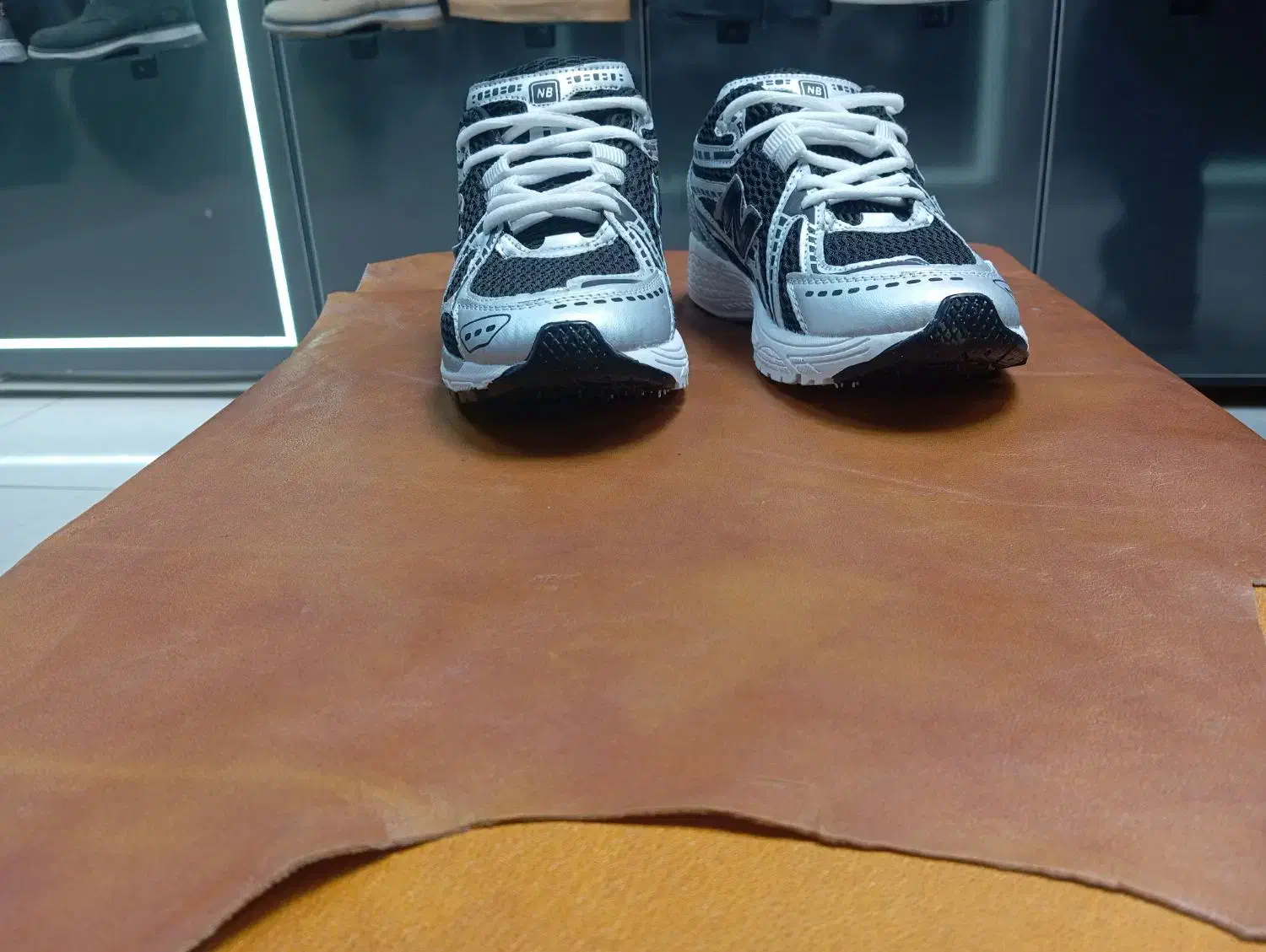 کفش نو نو|کیف، کفش، کمربند|کوهدشت, |دیوار