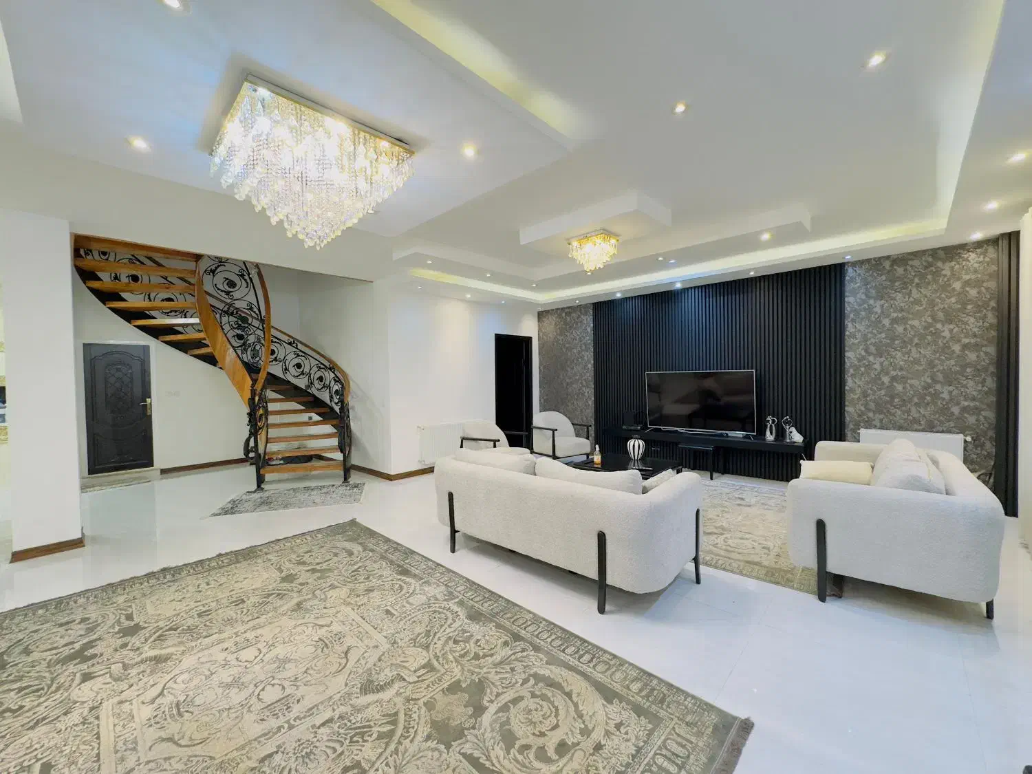 عِمارَت500متری% مبله کامل % فقط 9 میلیارد*|فروش خانه و ویلا|نوشهر, |دیوار