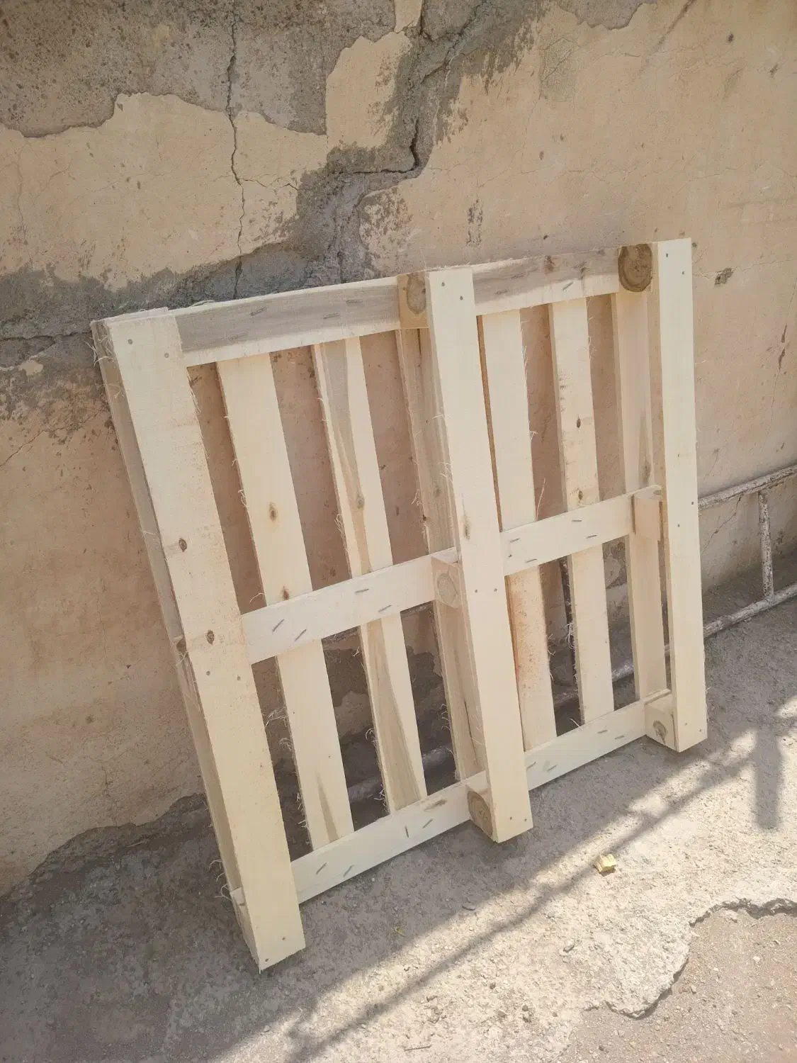 تخته الوار چهار تراش پالت لقمه|صنایع دستی و سایر لوازم تزئینی|محمدشهر, محمدشهر|دیوار